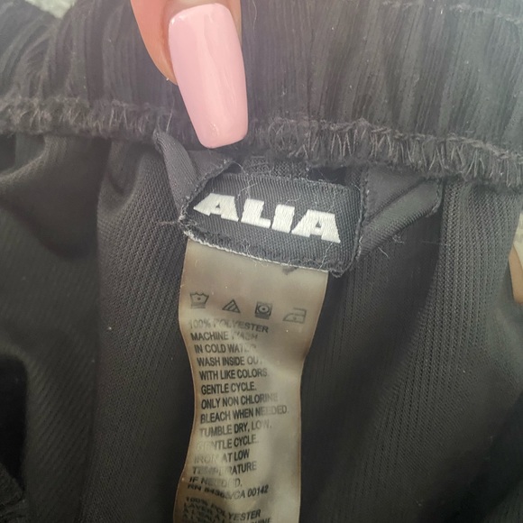 ALIA CARGO PANTS WOMENS SIZE 18 - Picture 3 of 5